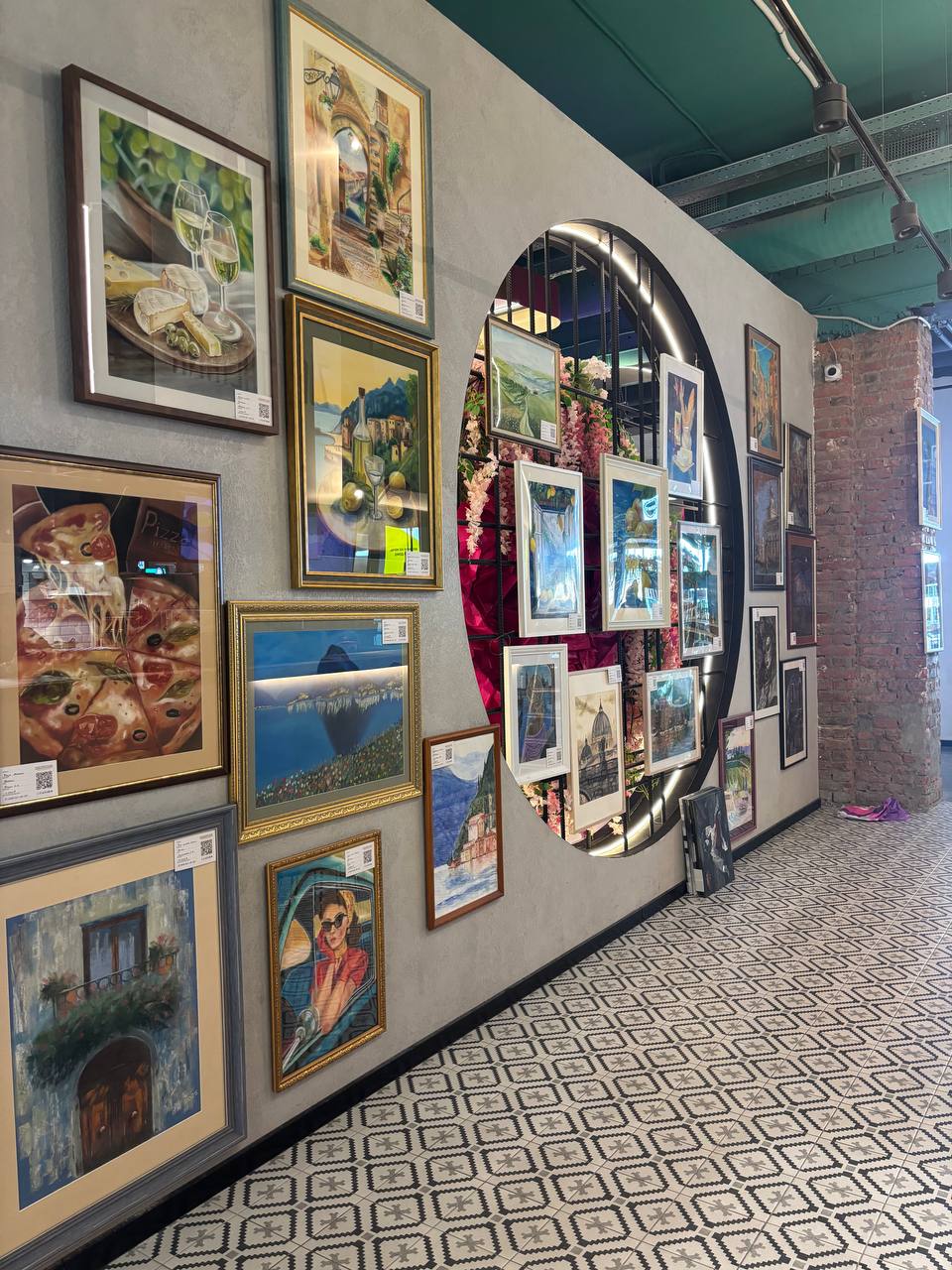 Студия и работы